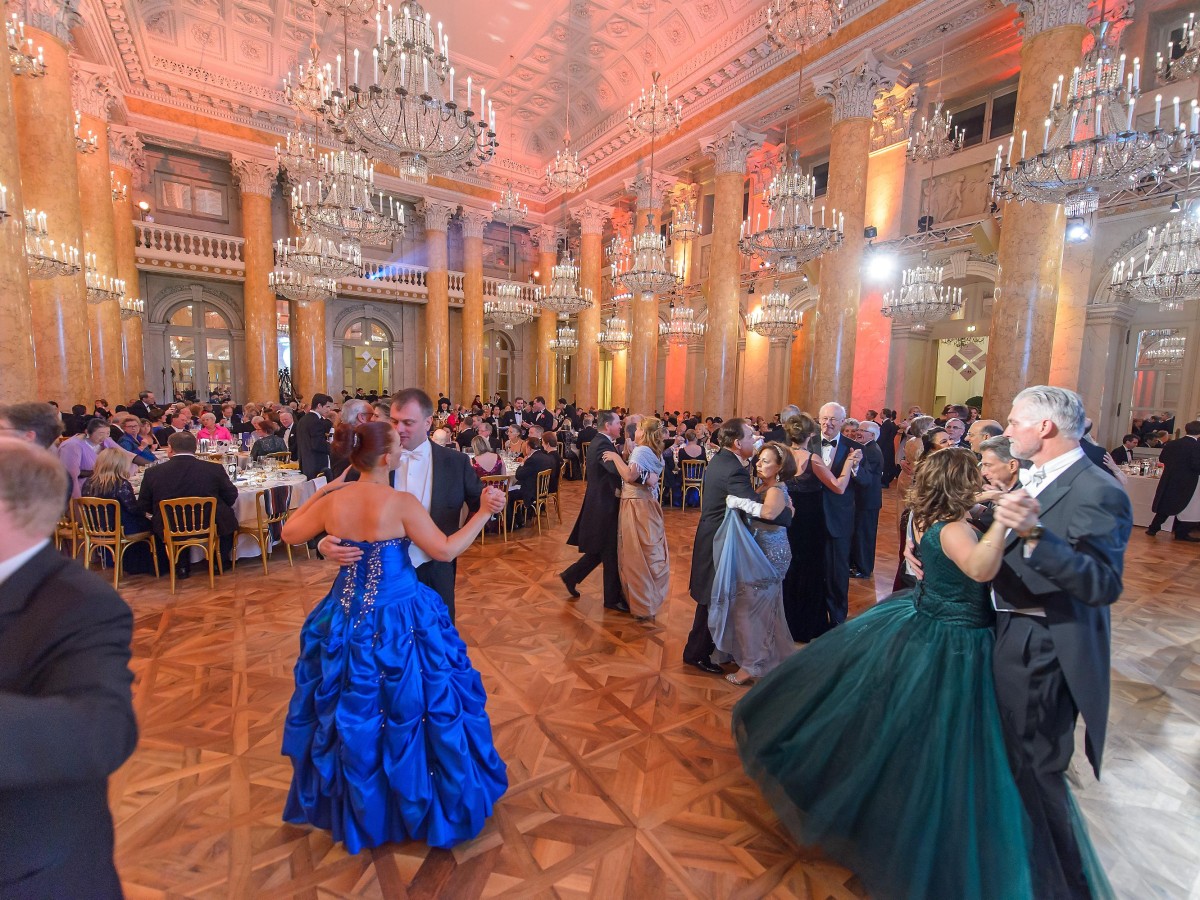 HOFBURG Kongresszentrum Vienna Hofburg New Year's eve ball