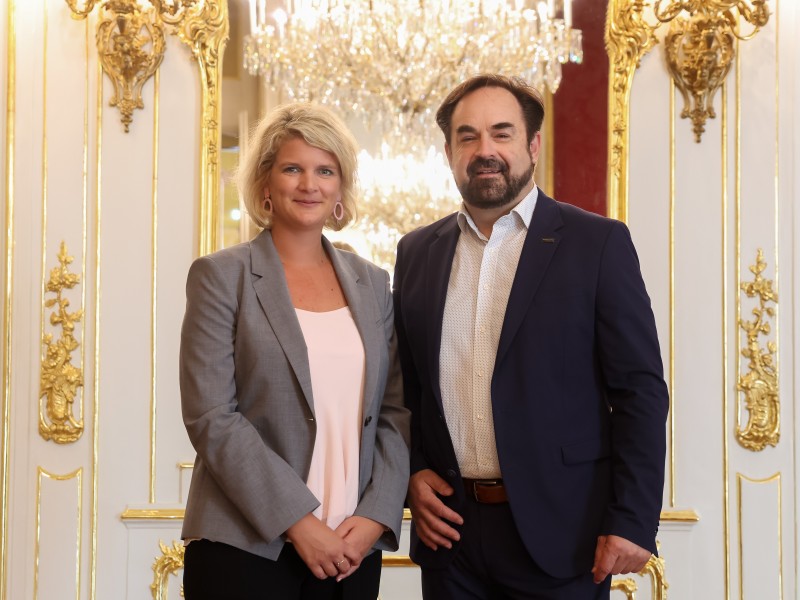 Geschäftsführer Armin Egger, MBA und Leiterin Marketing & Sales Mag.(FH) Barabara Riedl, MSc, ppa.